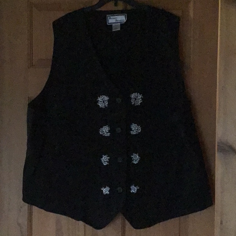 Women’s plus size vest